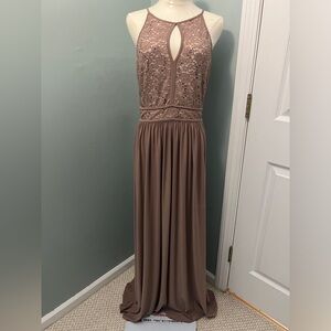 Stunning & comfortable formal maxi length dress